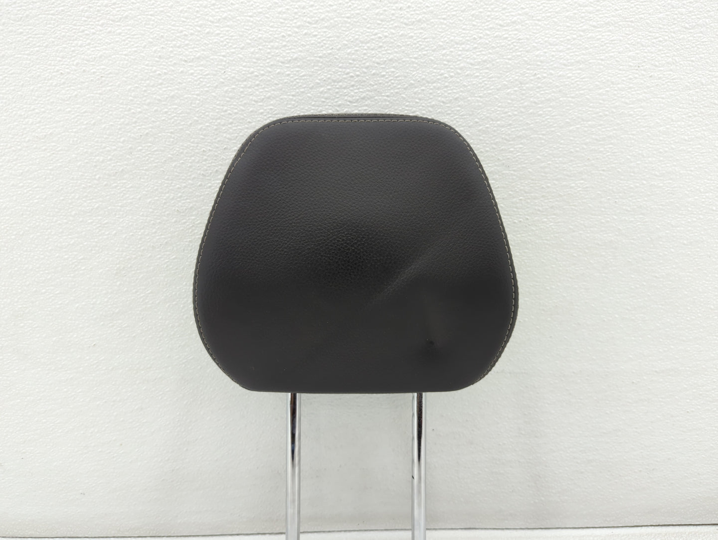 2013-2015 Hyundai Veloster Headrest Head Rest Front Driver Passenger Seat Fits Fits 2013 2014 2015 OEM Used Auto Parts - Oem