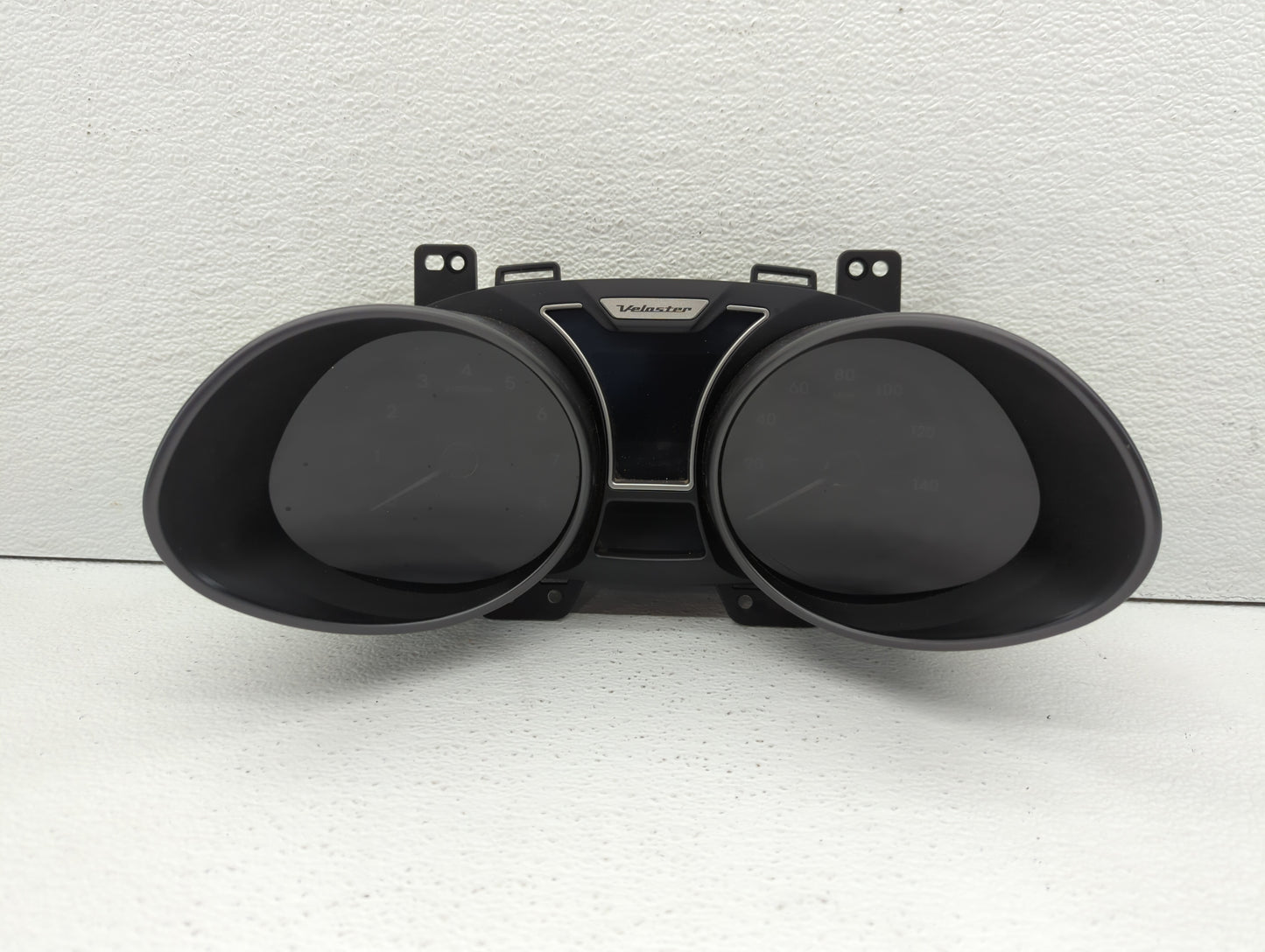 2012-2015 Hyundai Veloster Instrument Cluster Speedometer Gauges P/N:94001-2V321RDR 94011-2V321PD5 Fits Fits 2012 2013 2014 