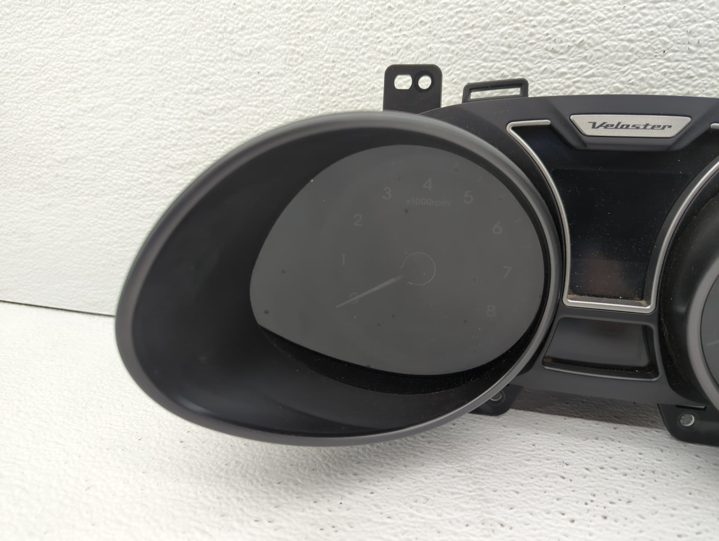 2012-2015 Hyundai Veloster Instrument Cluster Speedometer Gauges P/N:94001-2V321RDR 94011-2V321PD5 Fits Fits 2012 2013 2014 
