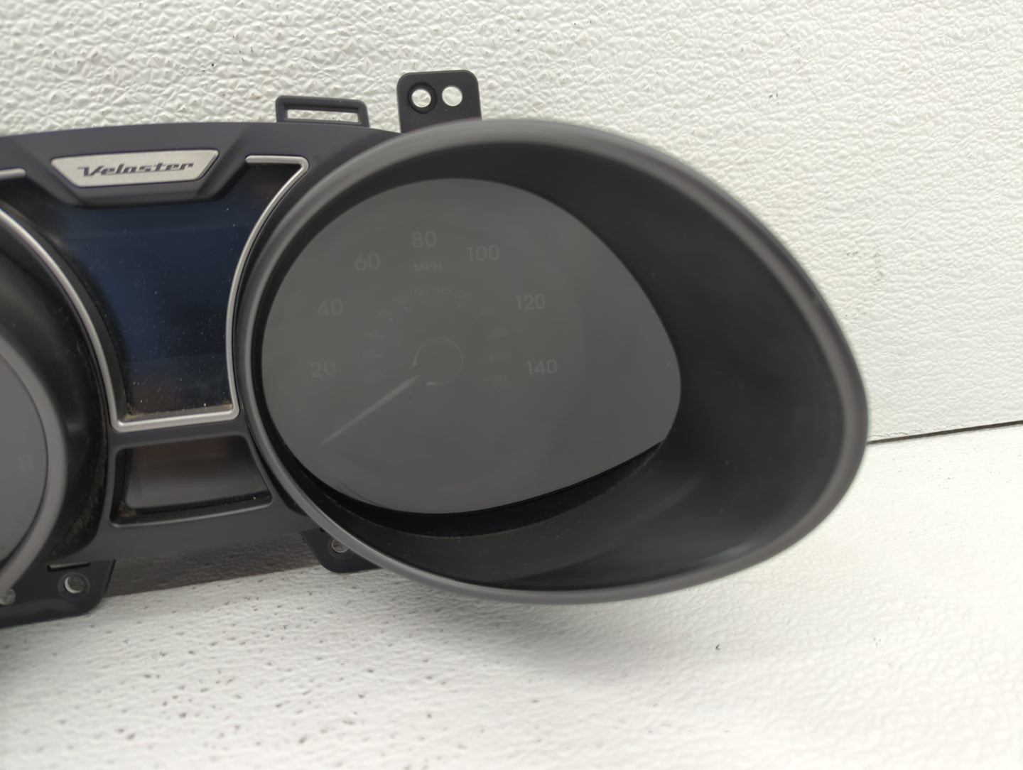 2012-2015 Hyundai Veloster Instrument Cluster Speedometer Gauges P/N:94001-2V321RDR 94011-2V321PD5 Fits Fits 2012 2013 2014 