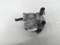 2012-2017 Hyundai Veloster Throttle Body P/N:35100-2B300 Fits Fits 2012 2013 2014 2015 2016 2017 2018 2019 OEM Used Auto Par