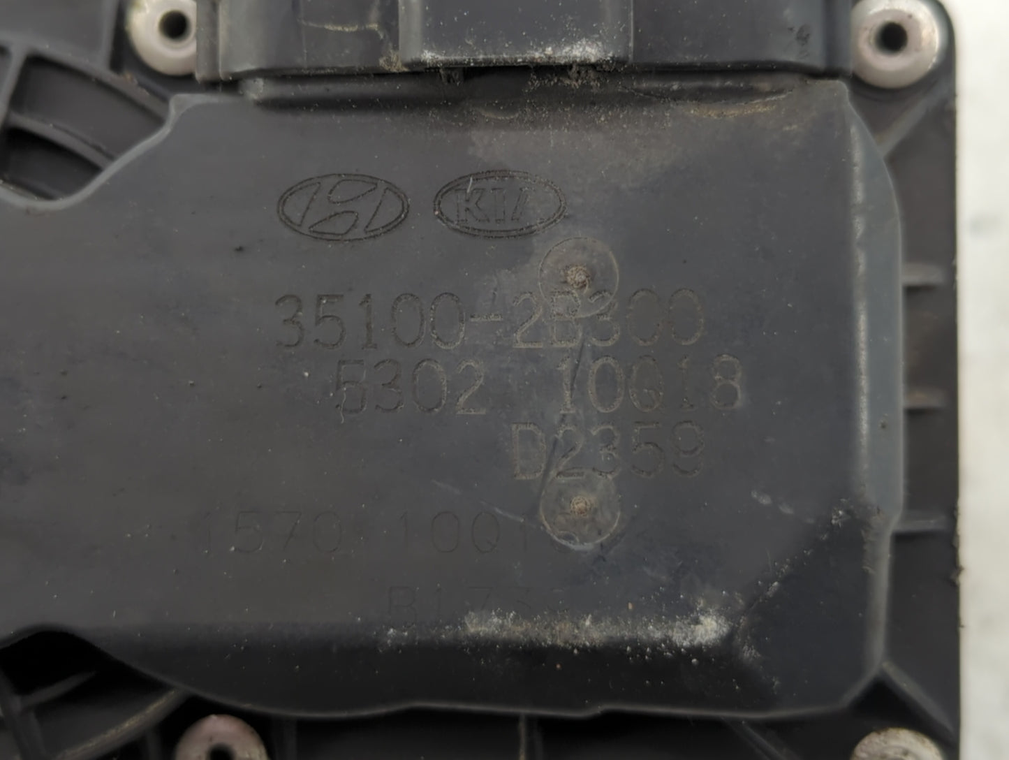 2012-2017 Hyundai Veloster Throttle Body Fits Fits 2012 2013 2014 2015 2016 2017 2018 2019 OEM Used Auto Parts - Oemusedauto