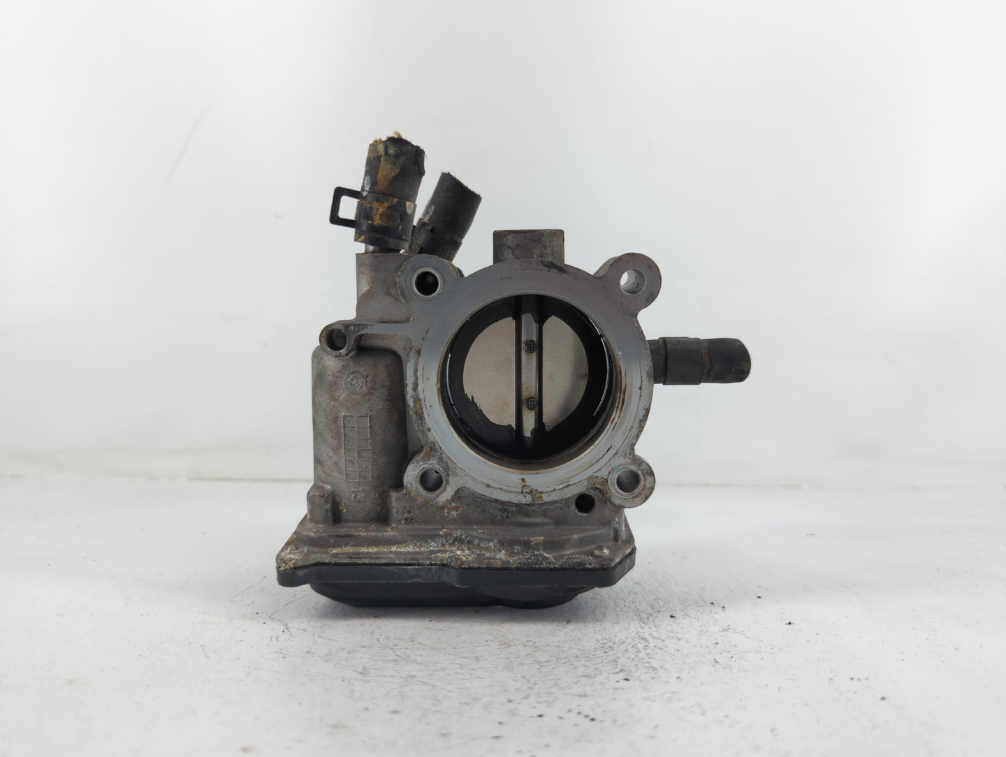 2013-2014 Hyundai Veloster Throttle Body P/N:5443 7Q12 35100-2B320 Fits Fits 2013 2014 2015 2016 OEM Used Auto Parts - Oemus