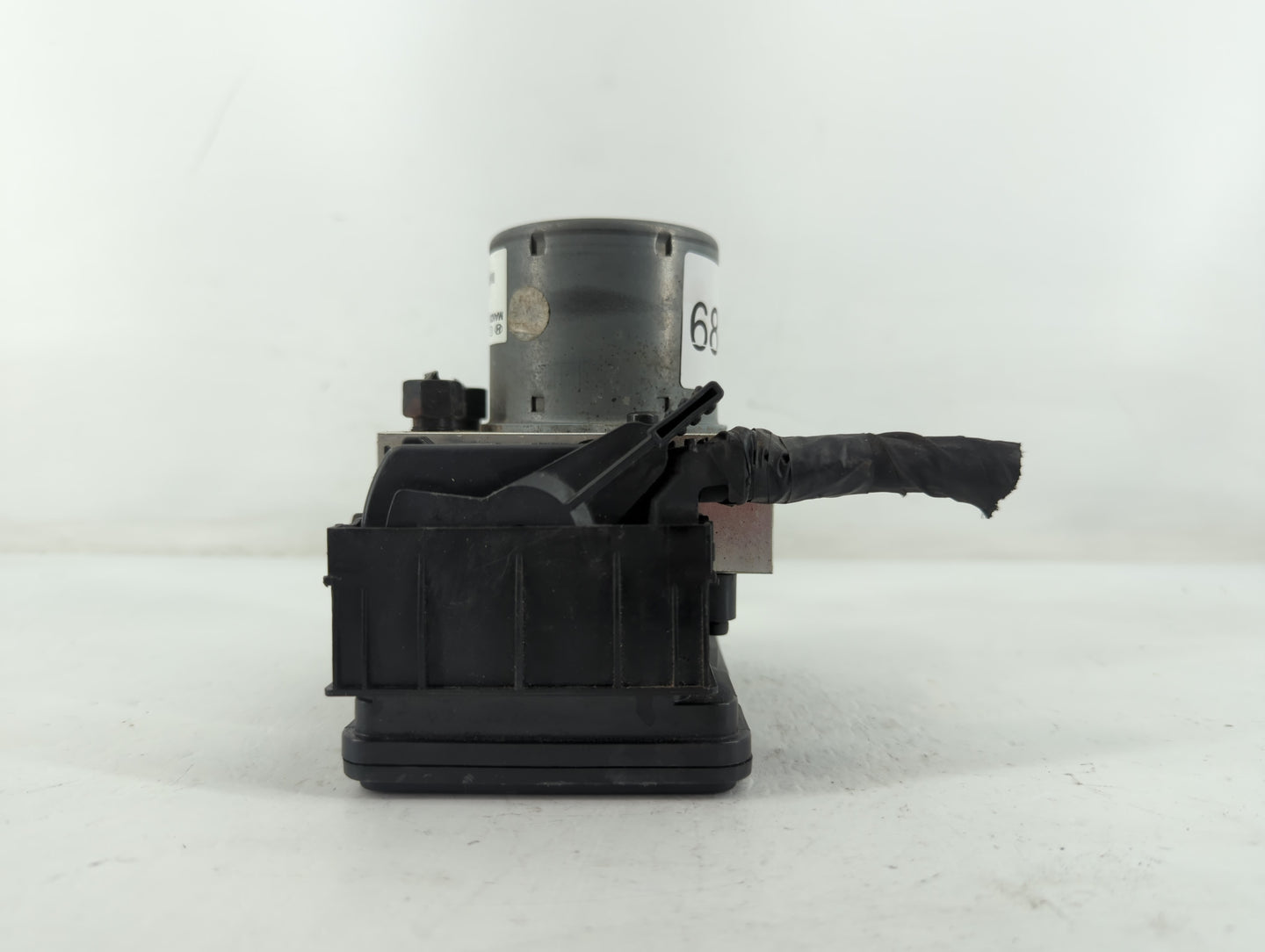 2014 Hyundai Veloster ABS Pump Control Module Replacement P/N:58920-2V470 Fits OEM Used Auto Parts - Oemusedautoparts1.com