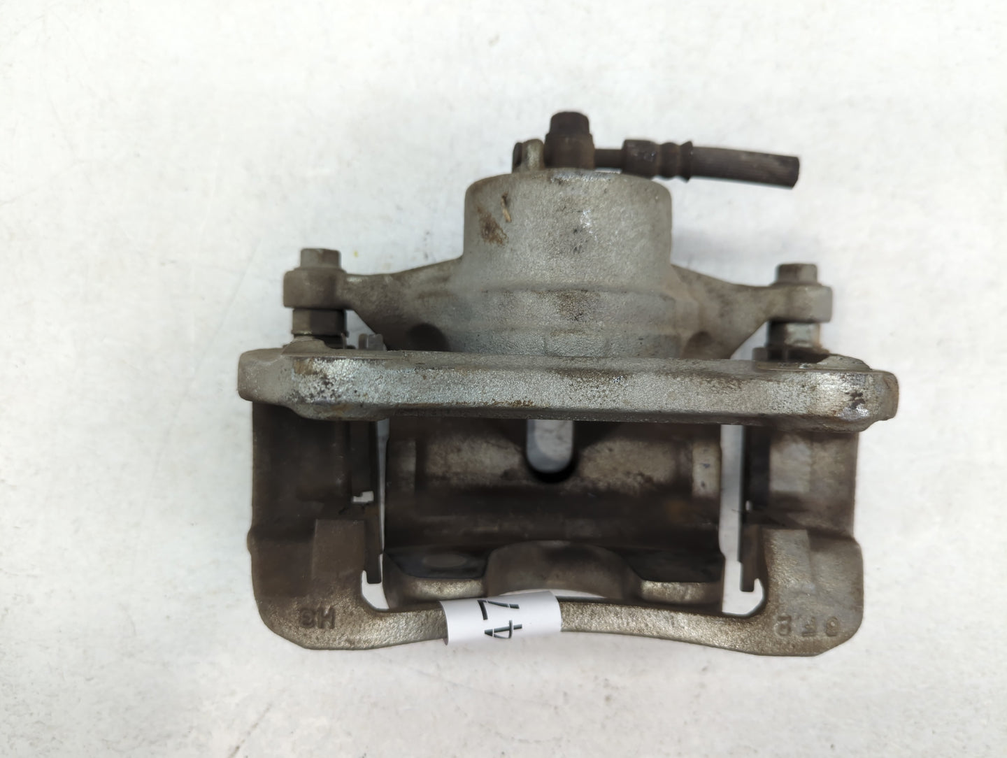 2013-2016 Hyundai Veloster Front Passenger Right Brake Caliper - Oemusedautoparts1.com
