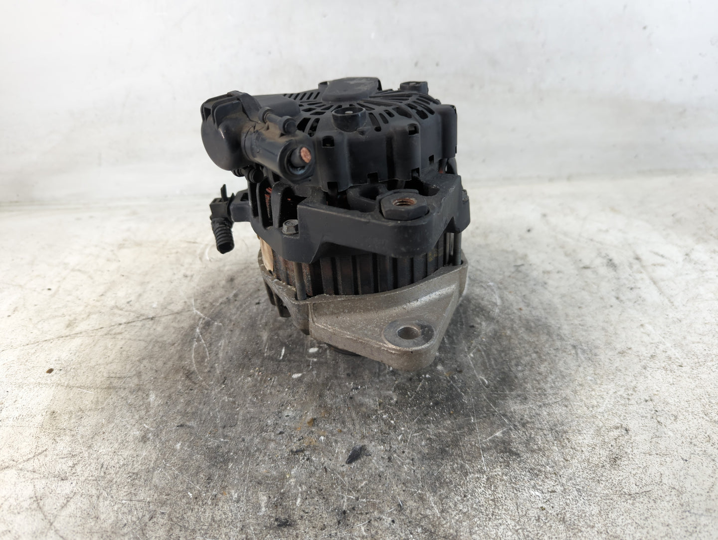2012-2017 Hyundai Veloster Alternator Replacement Generator Charging Assembly Engine OEM P/N:37300-2B300 2607372 Fits OEM Us