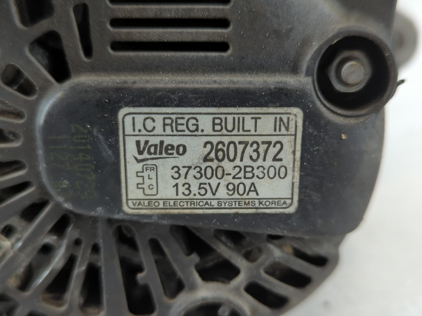 2012-2017 Hyundai Veloster Alternator Replacement Generator Charging Assembly Engine OEM P/N:37300-2B300 2607372 Fits OEM Us