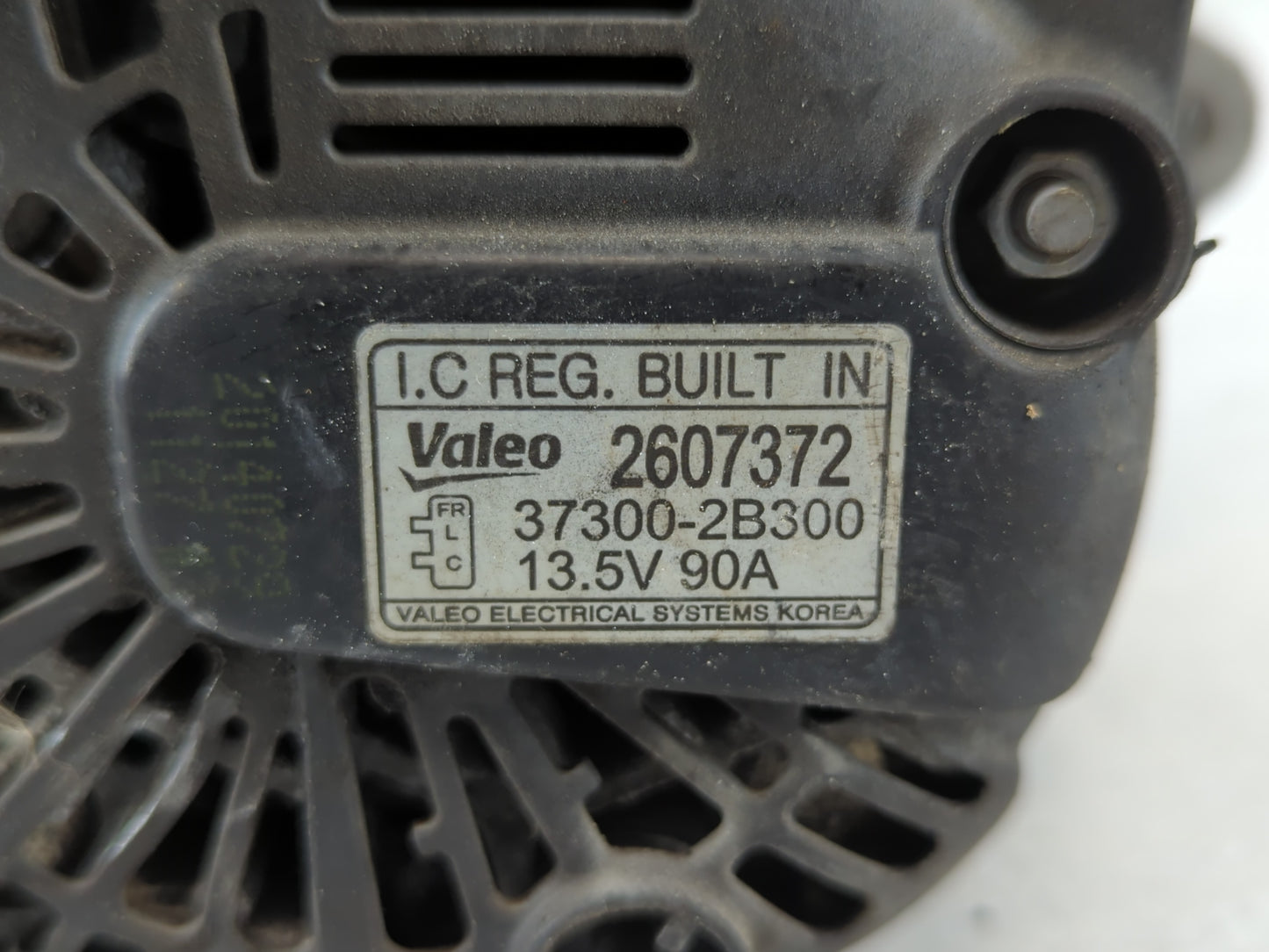 2012-2017 Hyundai Veloster Alternator Replacement Generator Charging Assembly Engine OEM P/N:37300-2B300 2607372 Fits OEM Us