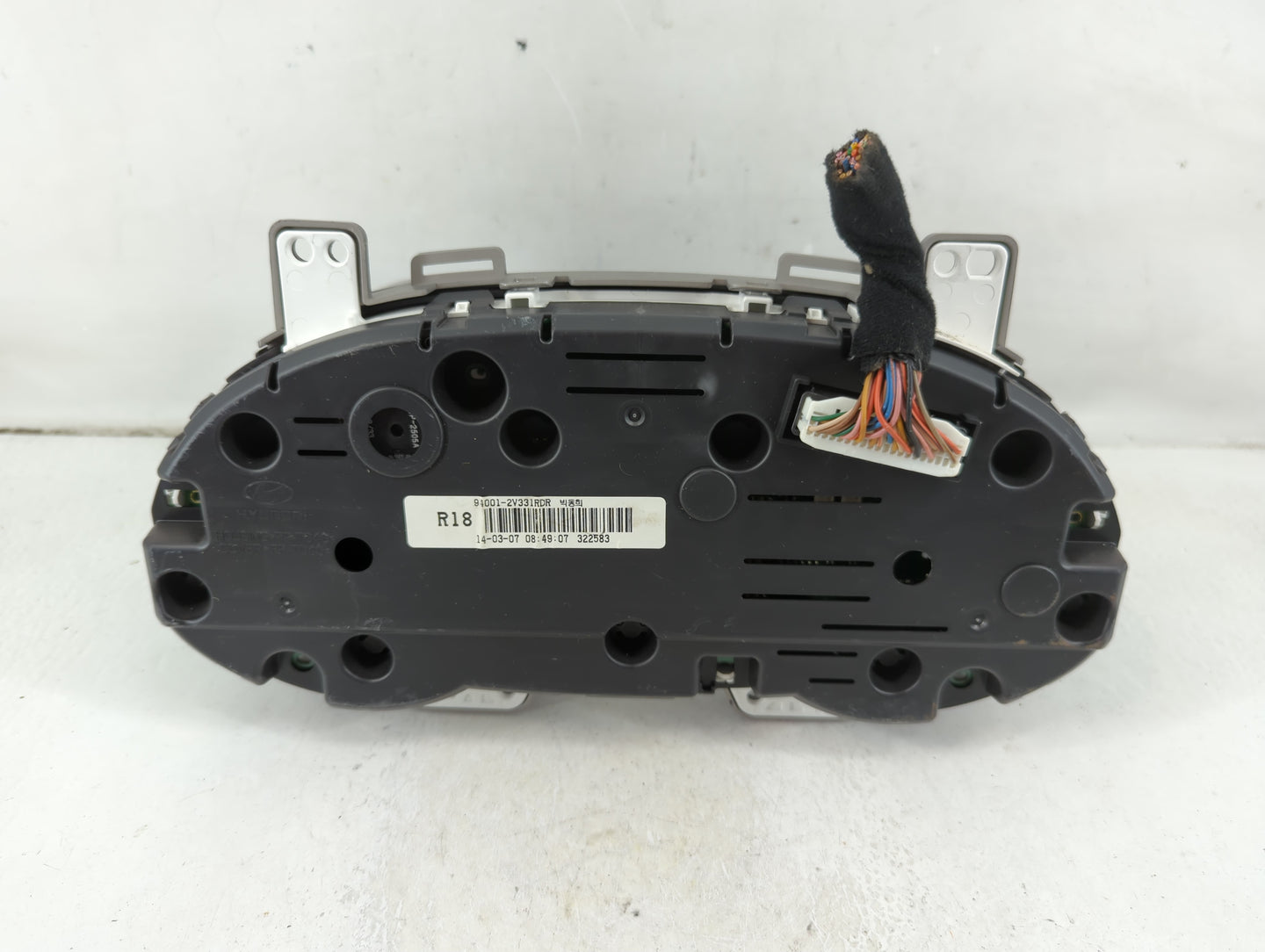 2012-2015 Hyundai Veloster Instrument Cluster Speedometer Gauges Fits Fits 2012 2013 2014 2015 OEM Used Auto Parts - Oemused