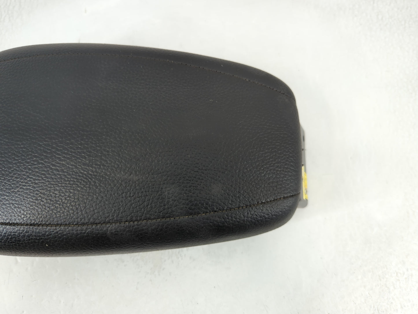 2013-2017 Hyundai Veloster Center Console Armrest Cover Lid P/N:140307 Fits Fits 2013 2014 2015 2016 2017 OEM Used Auto Part