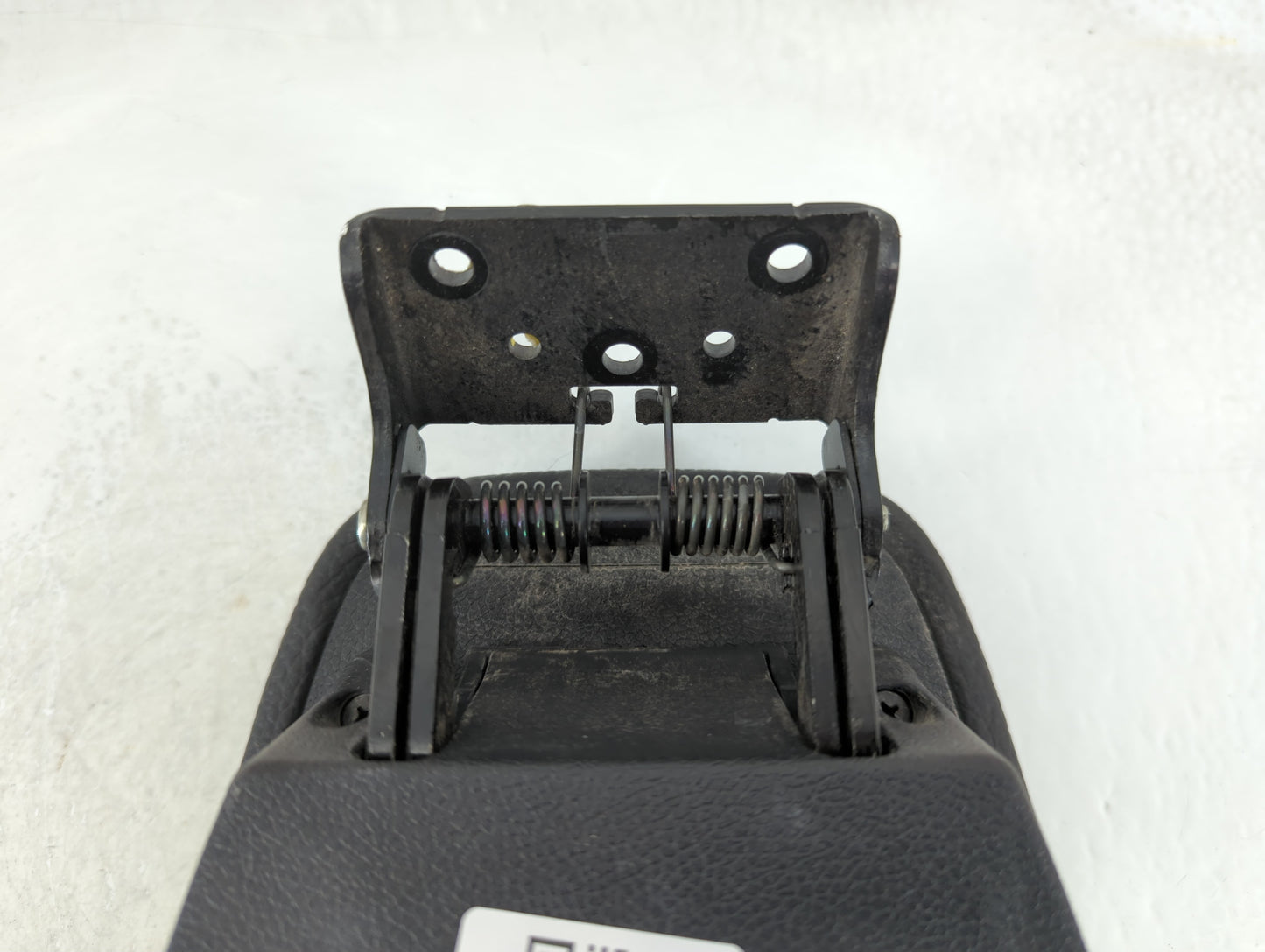 2013-2017 Hyundai Veloster Center Console Armrest Cover Lid P/N:140307 Fits Fits 2013 2014 2015 2016 2017 OEM Used Auto Part