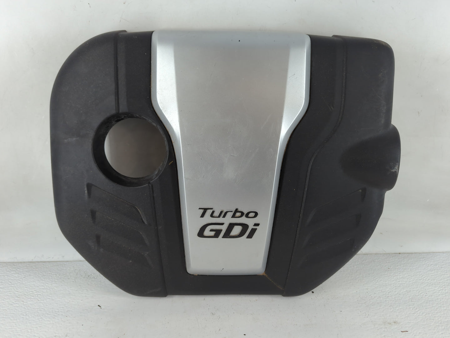 2014 Hyundai Veloster Engine Cover - Oemusedautoparts1.com
