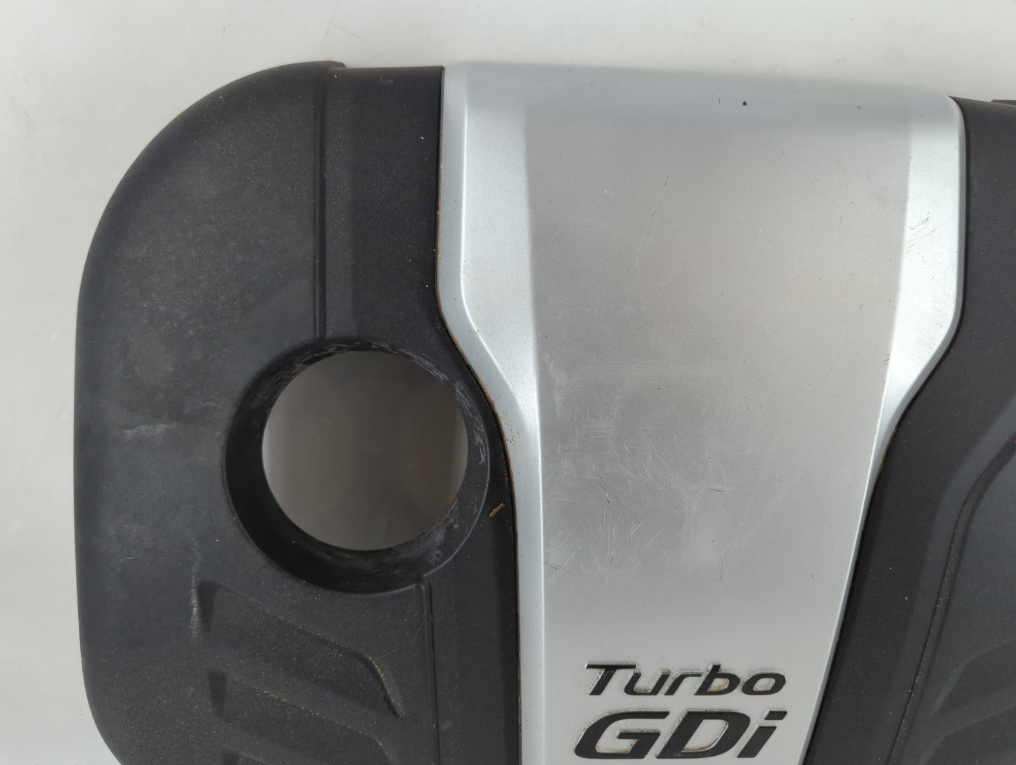 2014 Hyundai Veloster Engine Cover - Oemusedautoparts1.com