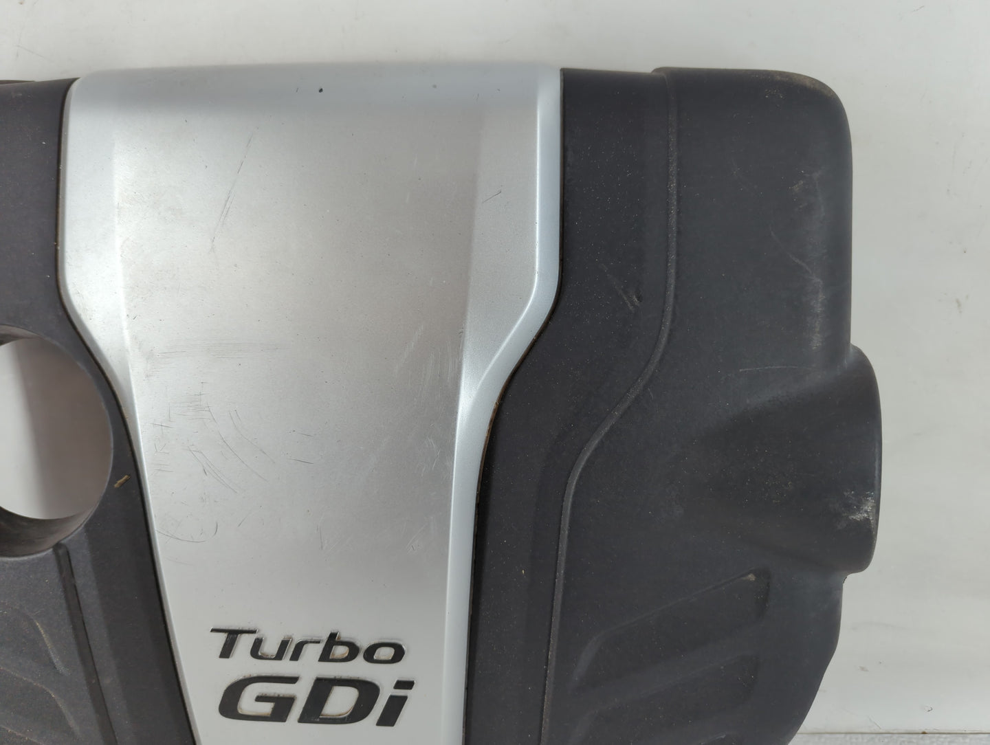2014 Hyundai Veloster Engine Cover - Oemusedautoparts1.com