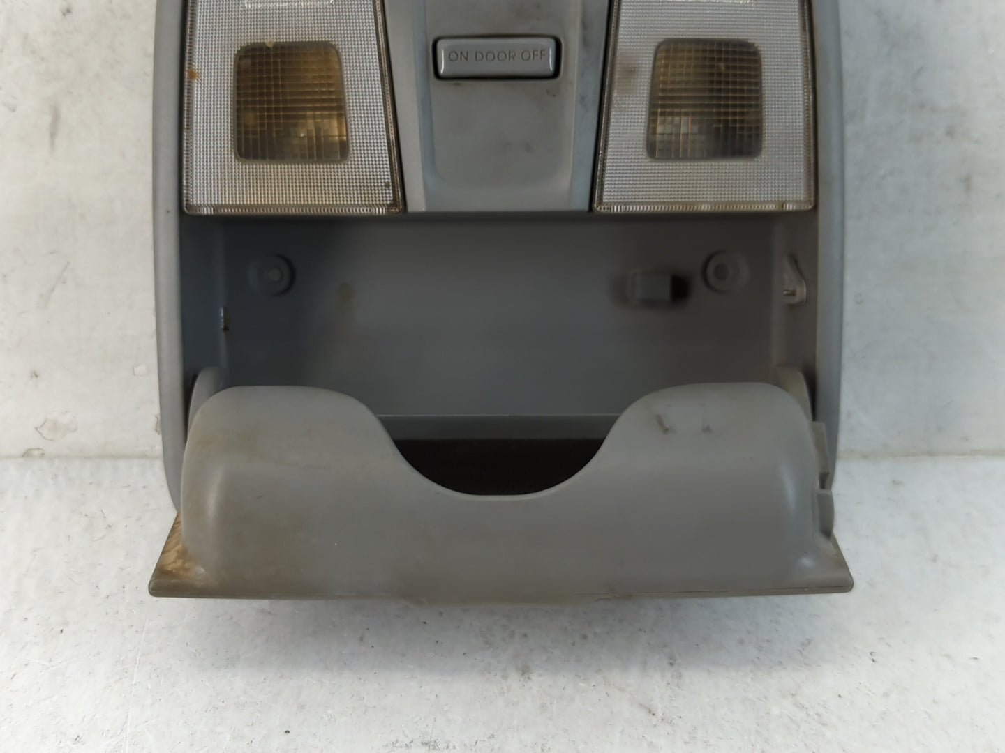 2014 Hyundai Veloster Overhead Roof Console - Oemusedautoparts1.com