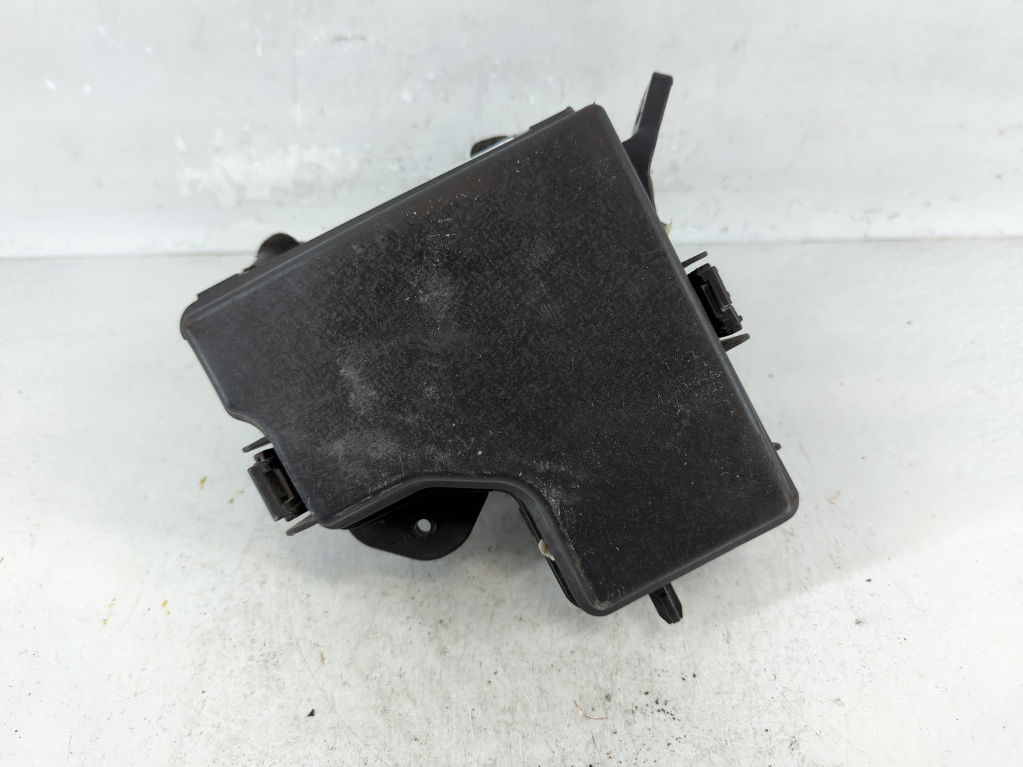 2012-2014 Hyundai Veloster Fusebox Fuse Box Panel Relay Module P/N:131220 0045R1, 91236 2V057 Fits Fits 2012 2013 2014 OEM U