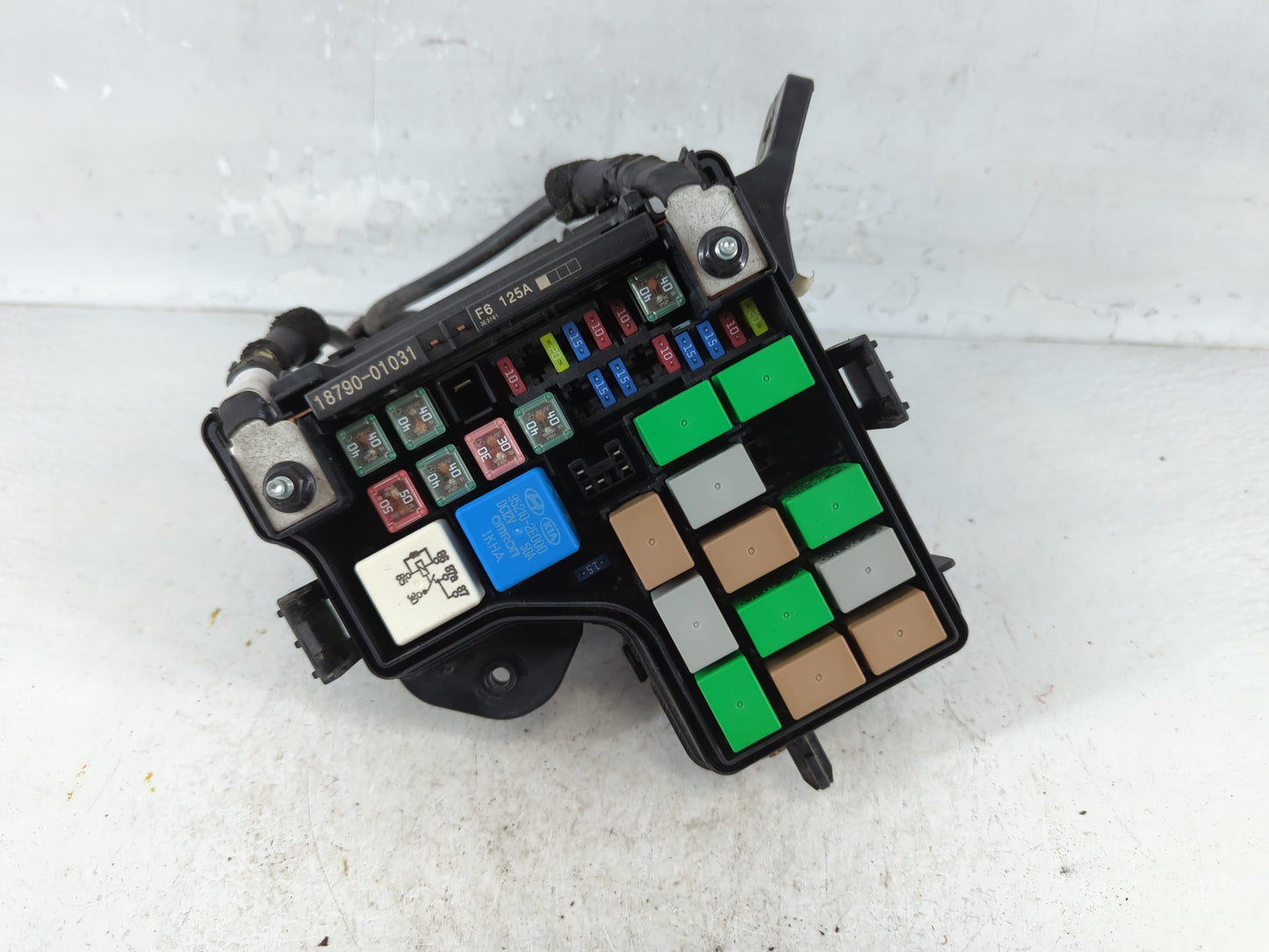 2012-2014 Hyundai Veloster Fusebox Fuse Box Panel Relay Module P/N:131220 0045R1, 91236 2V057 Fits Fits 2012 2013 2014 OEM U