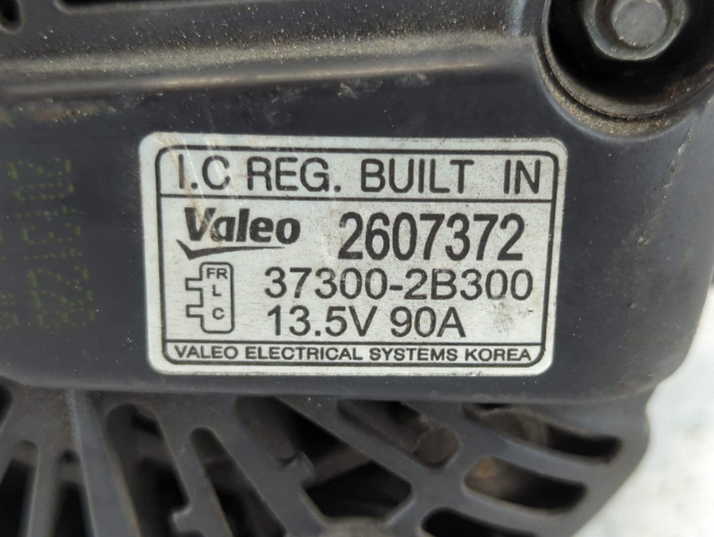 2012-2017 Hyundai Veloster Alternator Replacement Generator Charging Assembly Engine OEM P/N:2607372 37300-2B300 Fits OEM Us