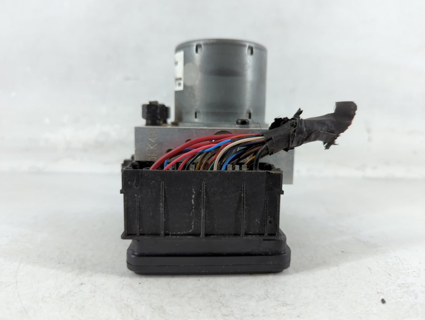 2014 Hyundai Veloster ABS Pump Control Module Replacement P/N:58920-2V470 Fits OEM Used Auto Parts - Oemusedautoparts1.com