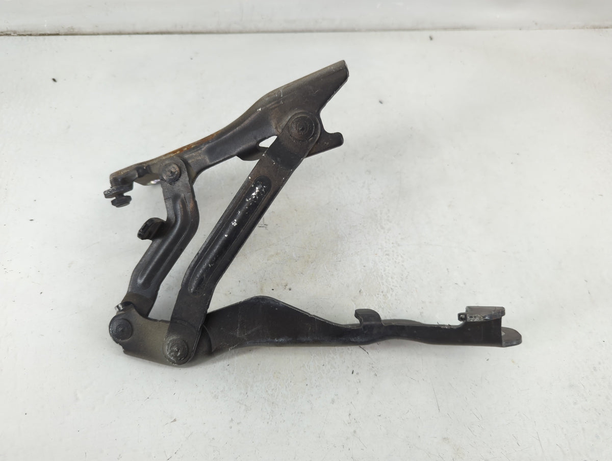 2014 Hyundai Veloster Driver Left Hood Hinge - Oemusedautoparts1.com