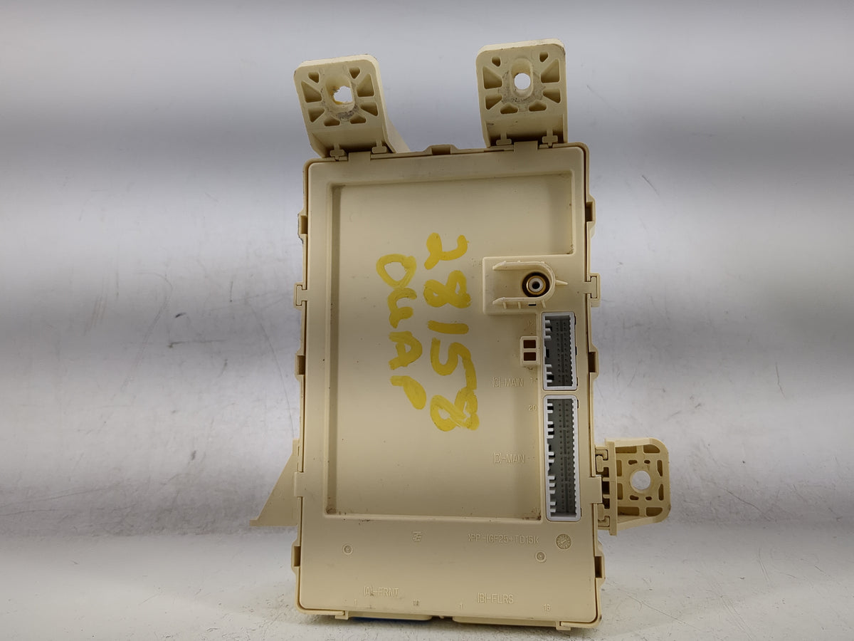 2014-2017 Hyundai Veloster Body Control Module Bcm Inner Cabin Fuse Box 964039 - Oemusedautoparts1.com