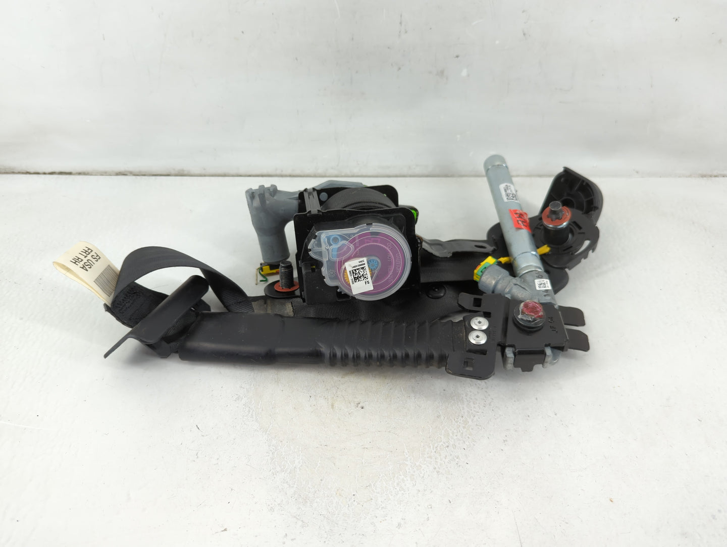 2012-2017 Hyundai Veloster Passenger Front Seatbelt Retractor - Oemusedautoparts1.com