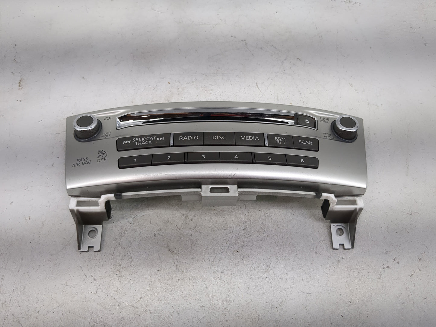 2013-2013 Infiniti Jx35 Radio Control Panel 1479765 - Oemusedautoparts1.com