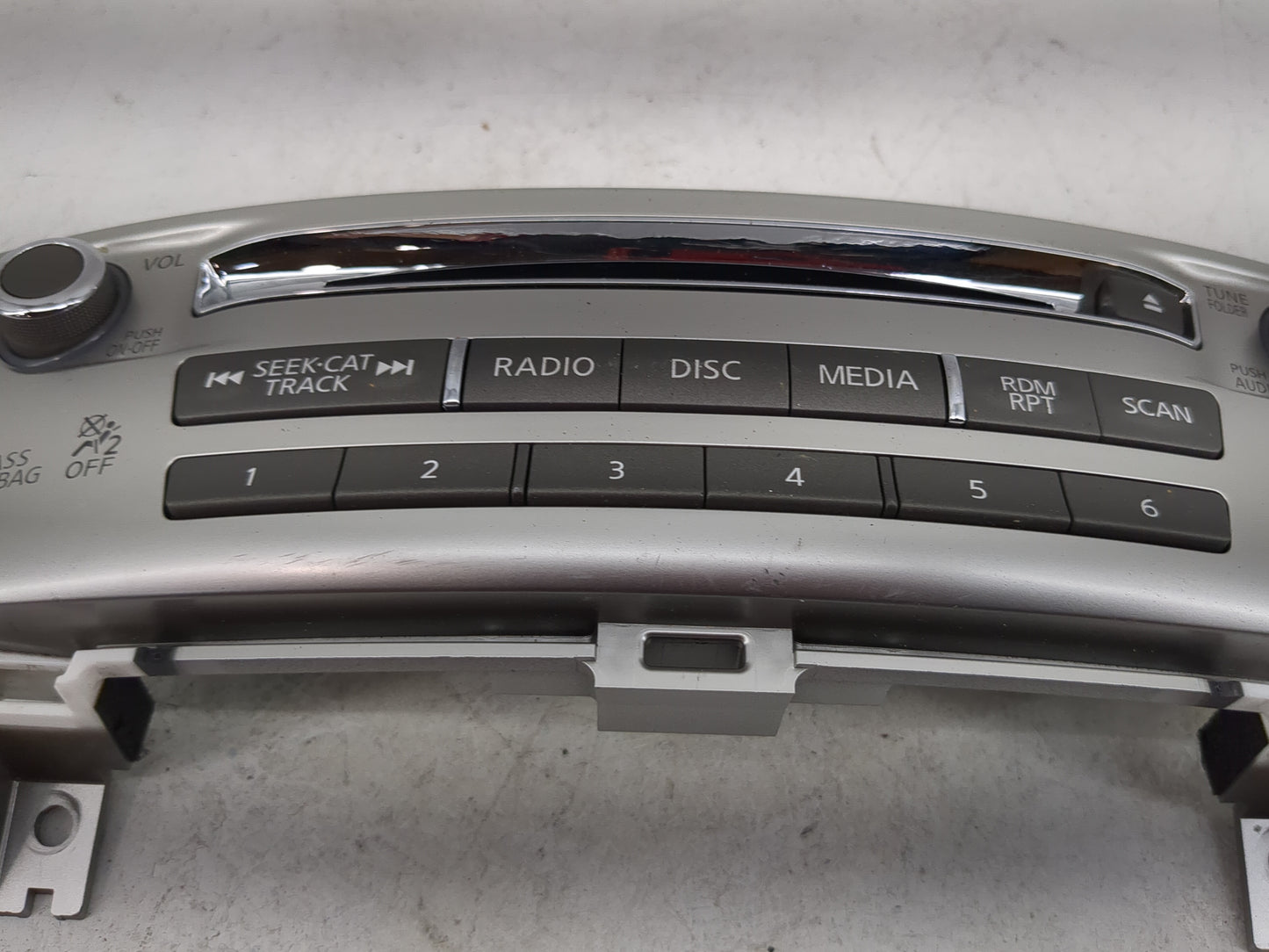 2013-2013 Infiniti Jx35 Radio Control Panel 1479765 - Oemusedautoparts1.com