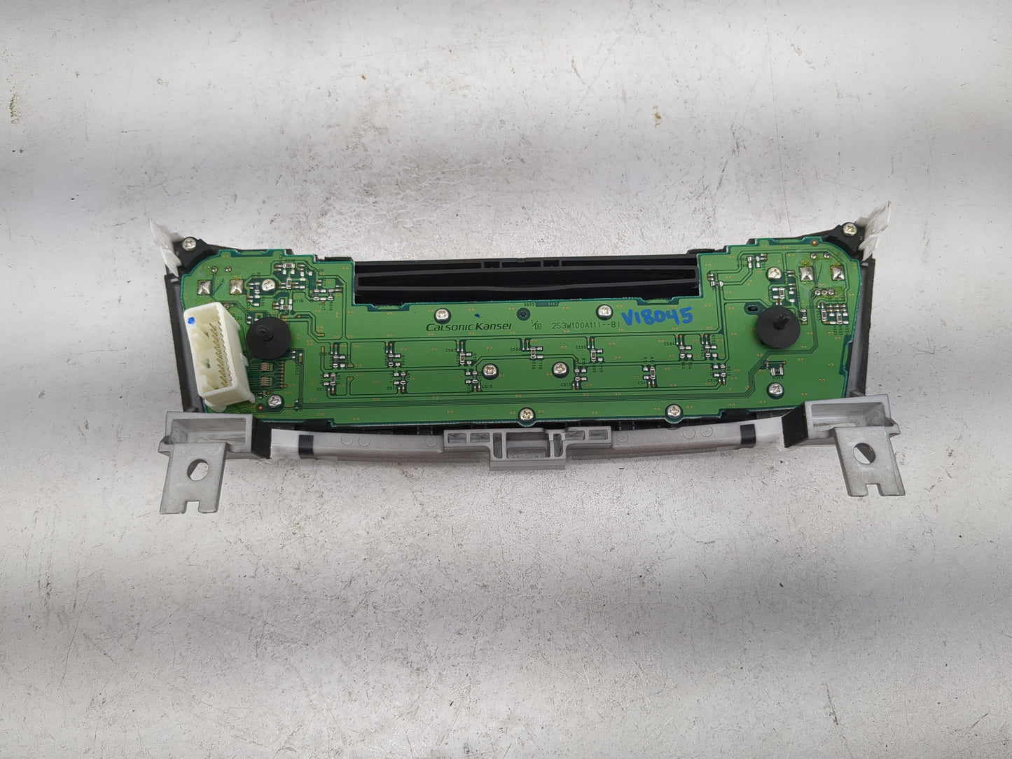 2013-2013 Infiniti Jx35 Radio Control Panel 1479765 - Oemusedautoparts1.com