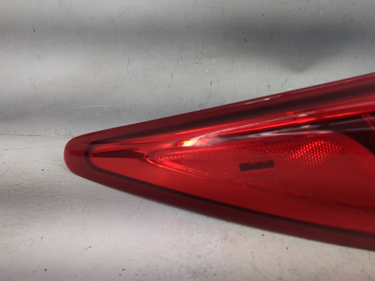 2014 Infiniti Jx35 Tail Light Assembly Passenger Right OEM P/N:SAE949673 ECE949674 Fits OEM Used Auto Parts - Oemusedautopar