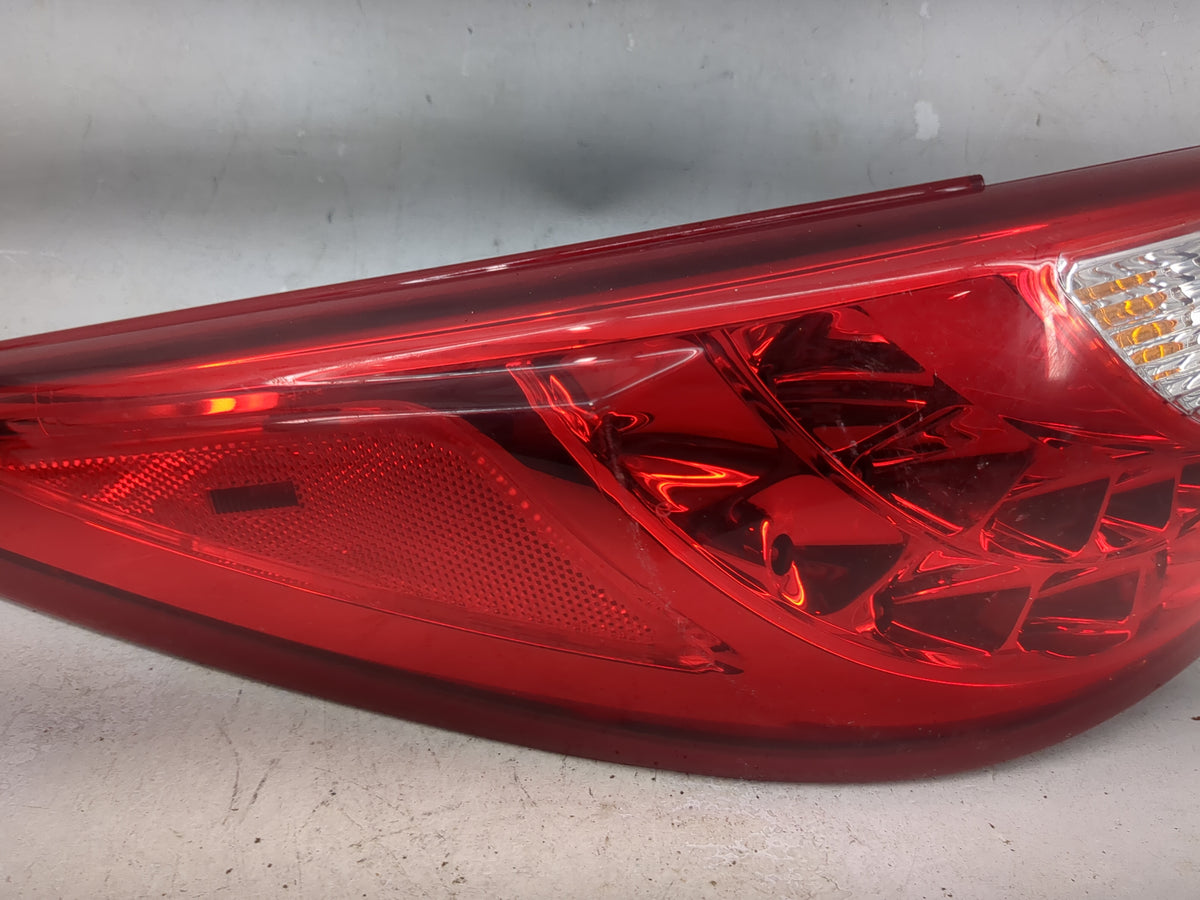 2014 Infiniti Jx35 Tail Light Assembly Passenger Right OEM P/N:SAE949673 ECE949674 Fits OEM Used Auto Parts - Oemusedautopar
