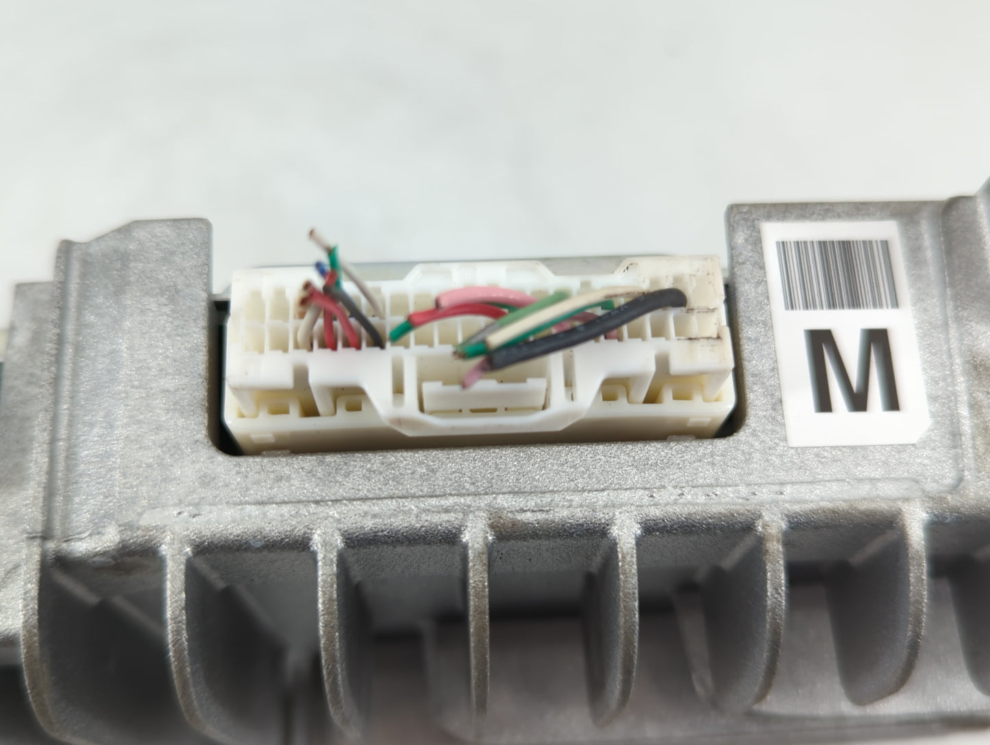 2015-2015 Infiniti Q50 Radio Speaker Amplifier 253914hb3b - Oemusedautoparts1.com