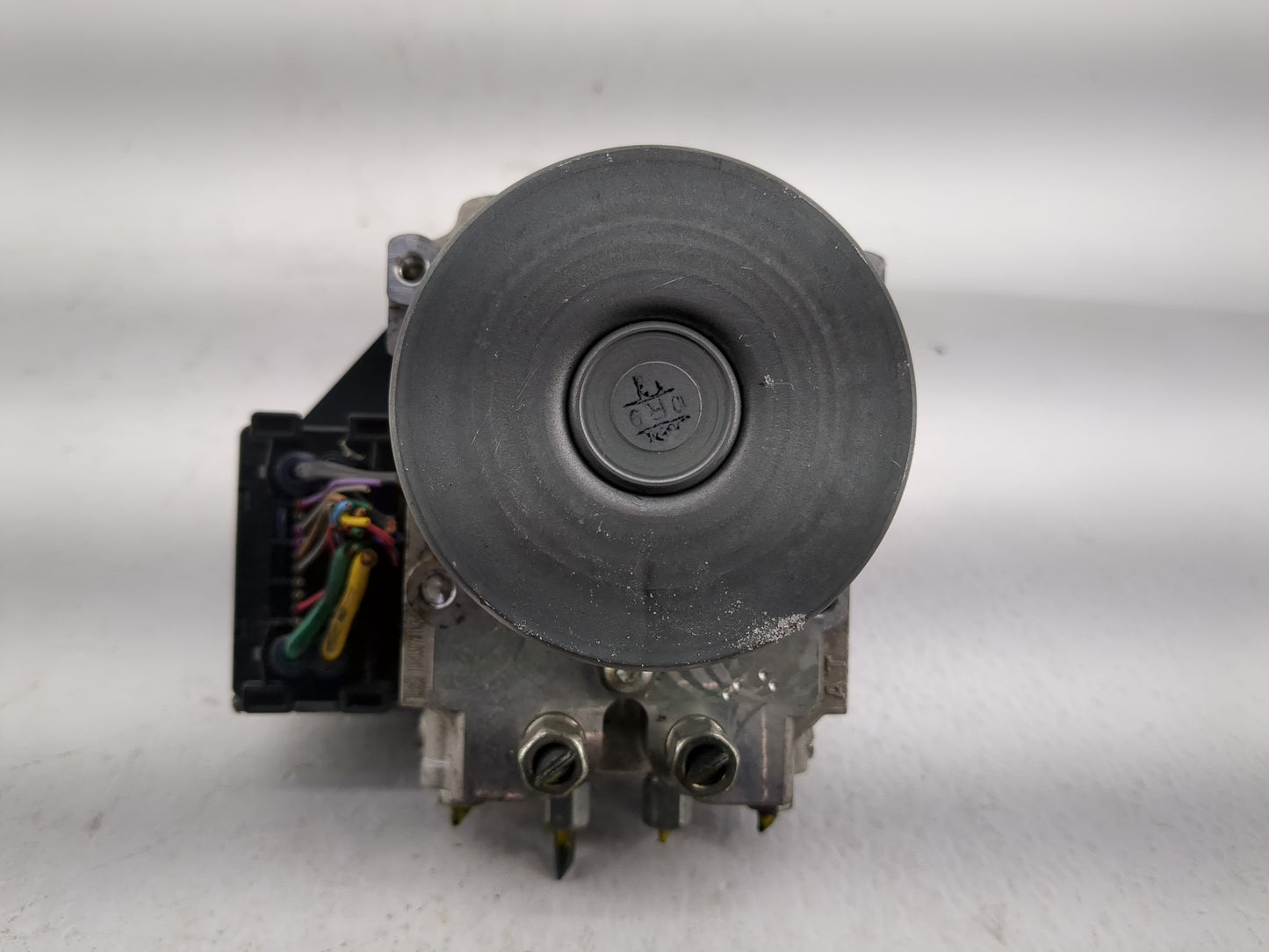 2015 Infiniti Q50 ABS Pump Control Module Replacement P/N:47660 4GB1A Fits OEM Used Auto Parts - Oemusedautoparts1.com