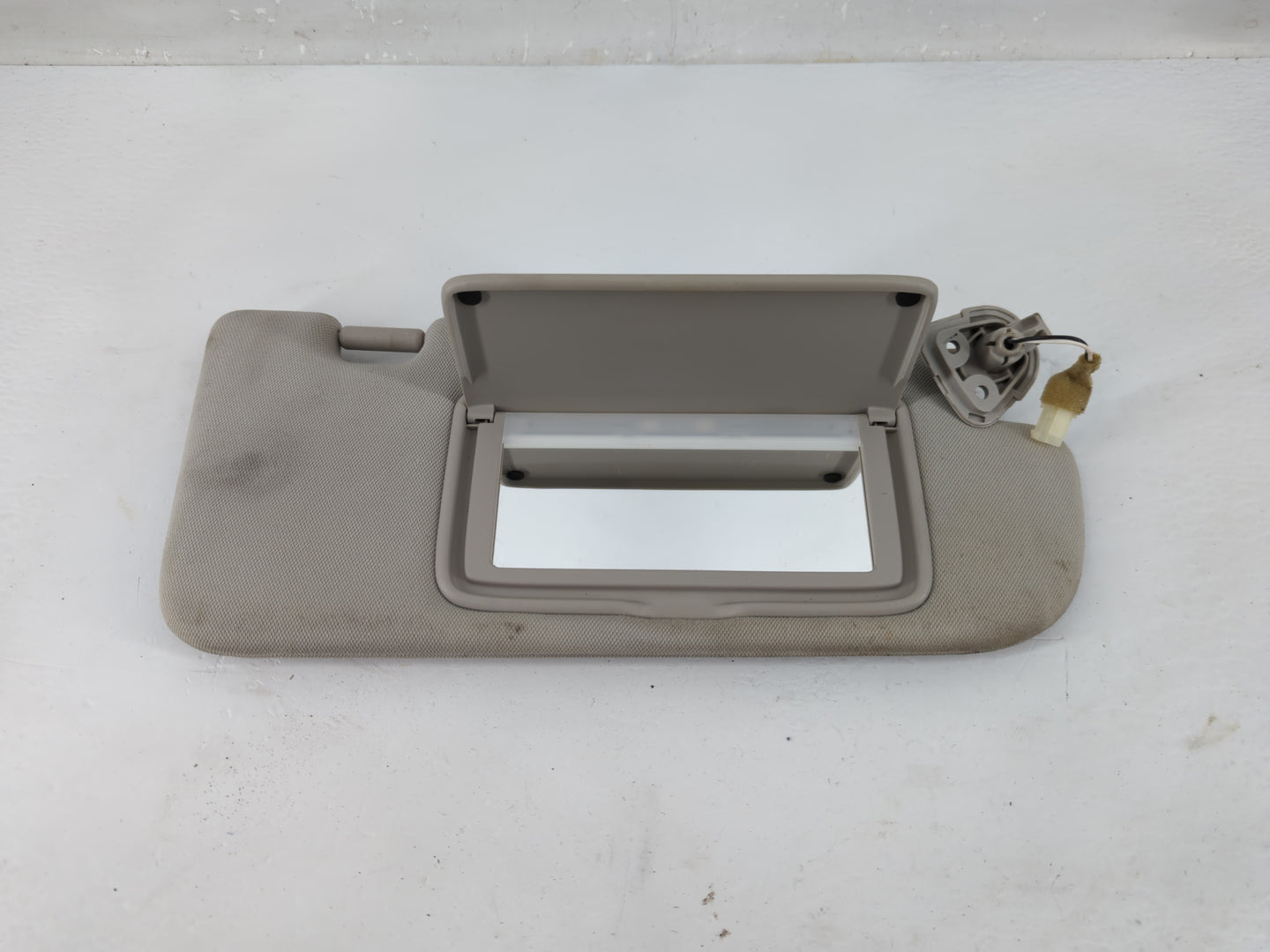 2014-2020 Infiniti Q50 Sun Visor Shade Replacement Passenger Right Mirror Fits Fits 2014 2015 2016 2017 2018 2019 2020 OEM U