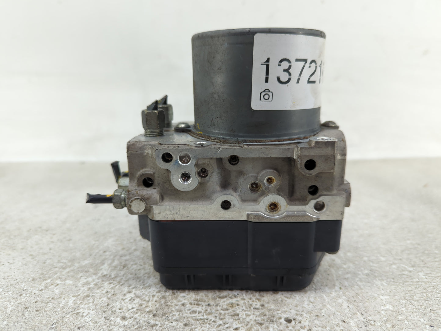 2014-2015 Infiniti Q50 ABS Pump Control Module Replacement P/N:47660 4GB1A 133800-5790 Fits Fits 2014 2015 OEM Used Auto Par