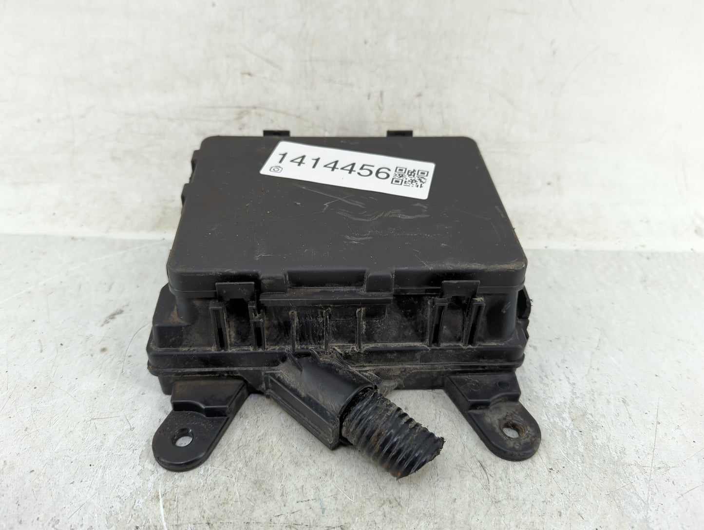 2014-2019 Infiniti Q50 Fusebox Fuse Box Panel Relay Module Fits Fits 2014 2015 2016 2017 2018 2019 2020 OEM Used Auto Parts 