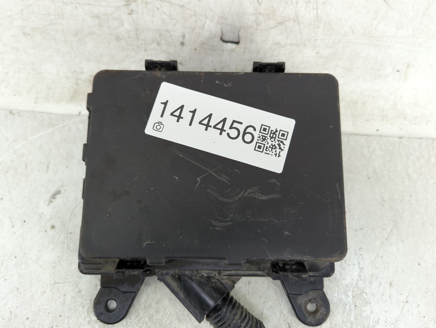 2014-2019 Infiniti Q50 Fusebox Fuse Box Panel Relay Module Fits Fits 2014 2015 2016 2017 2018 2019 2020 OEM Used Auto Parts 