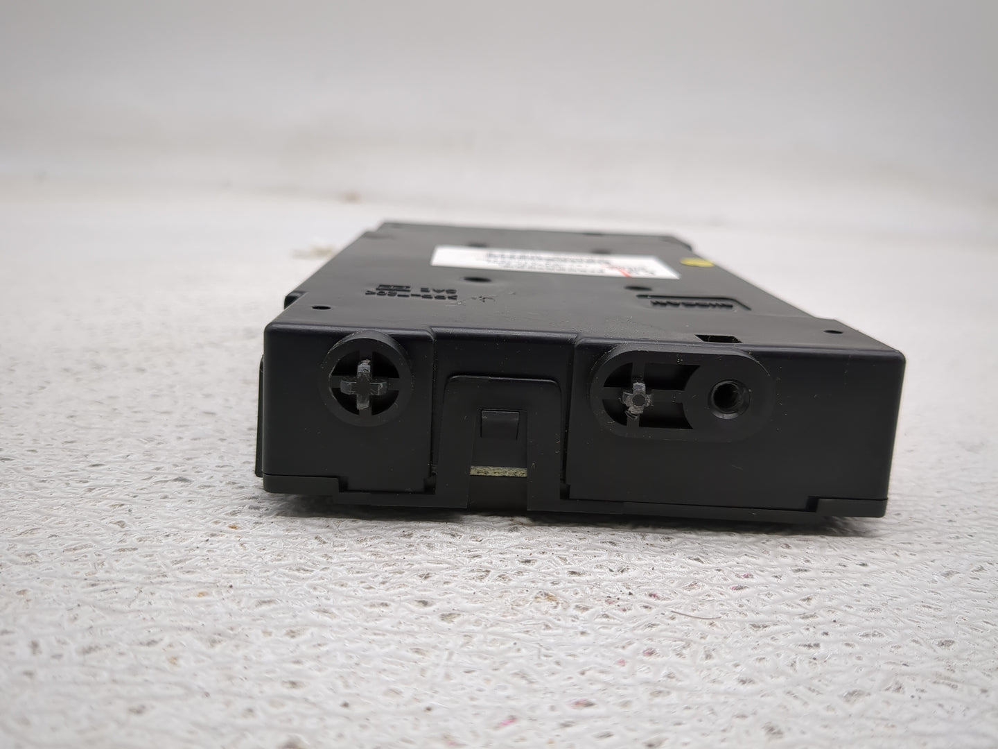 Infiniti Q50 Body Control Module Bcm Inner Cabin Fuse Box - Oemusedautoparts1.com