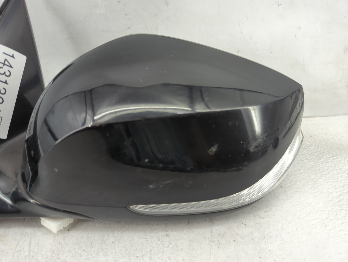 2014-2020 Infiniti Q50 Driver Side View Mirror - Left Door Mirror OEM Used - Oemusedautoparts1.com