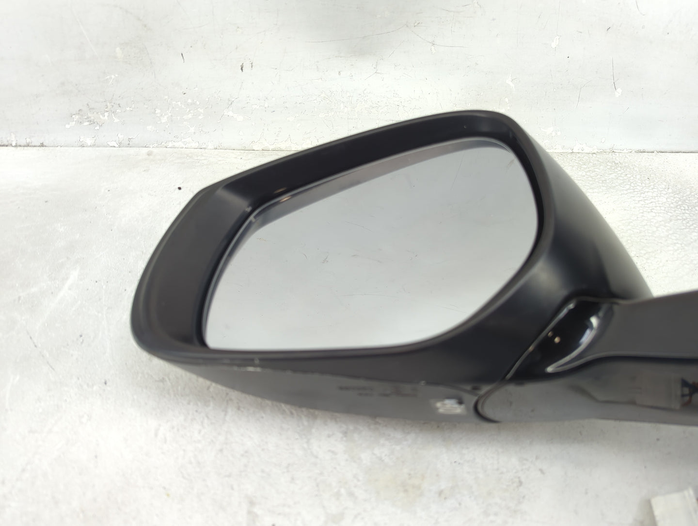 2014-2020 Infiniti Q50 Driver Side View Mirror - Left Door Mirror OEM Used - Oemusedautoparts1.com