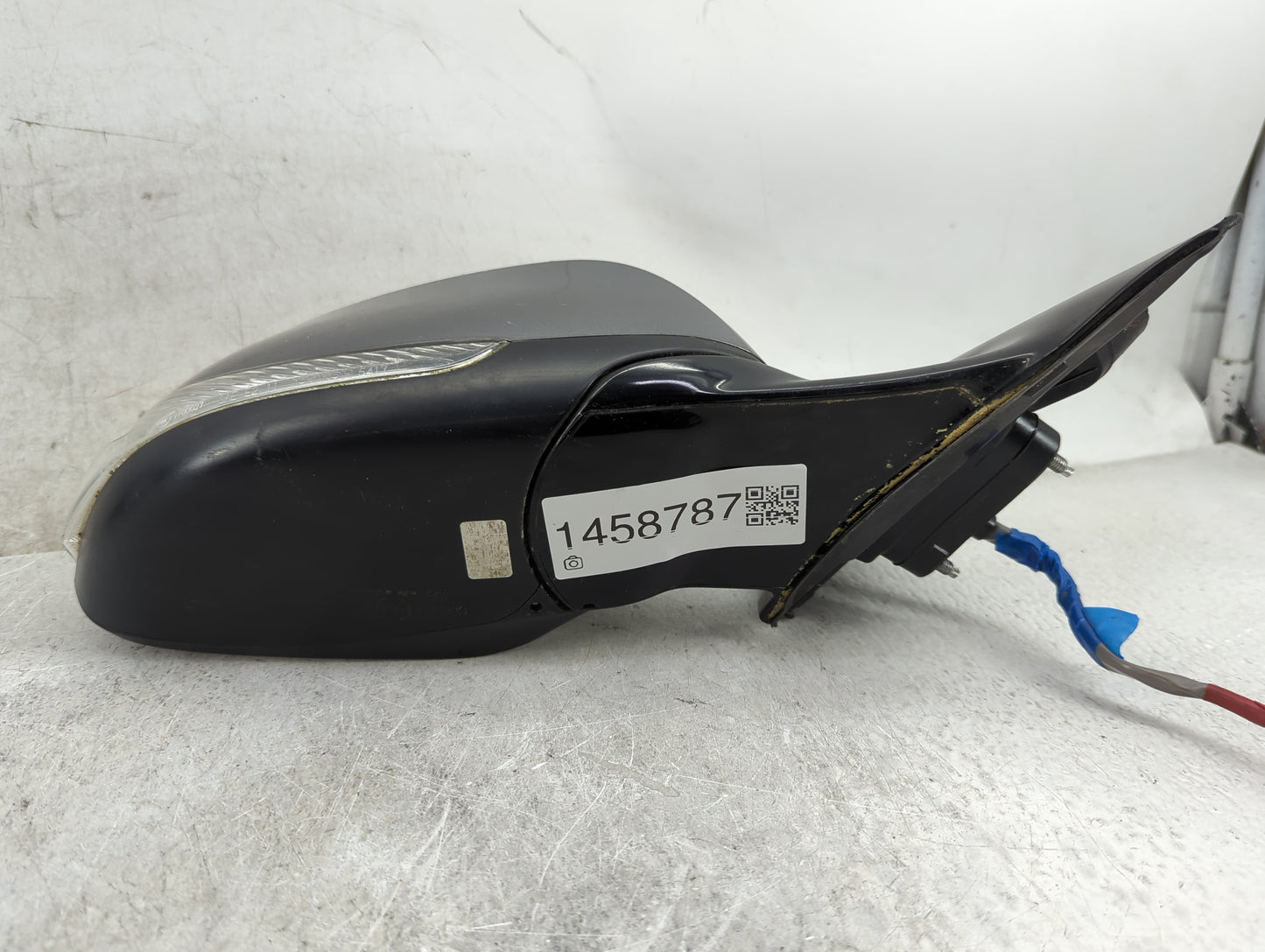 2014-2020 Infiniti Q50 Passenger Side View Mirror - Right Door Mirror OEM Used - Oemusedautoparts1.com