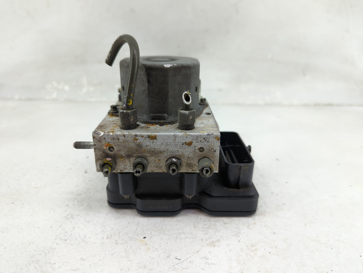 2015 Infiniti Q50 Anti-Lock Brake ABS Pump Module Actuator OEM P/N:47660 5R40A 970021 Fits OEM Used Auto Parts - Oemusedauto