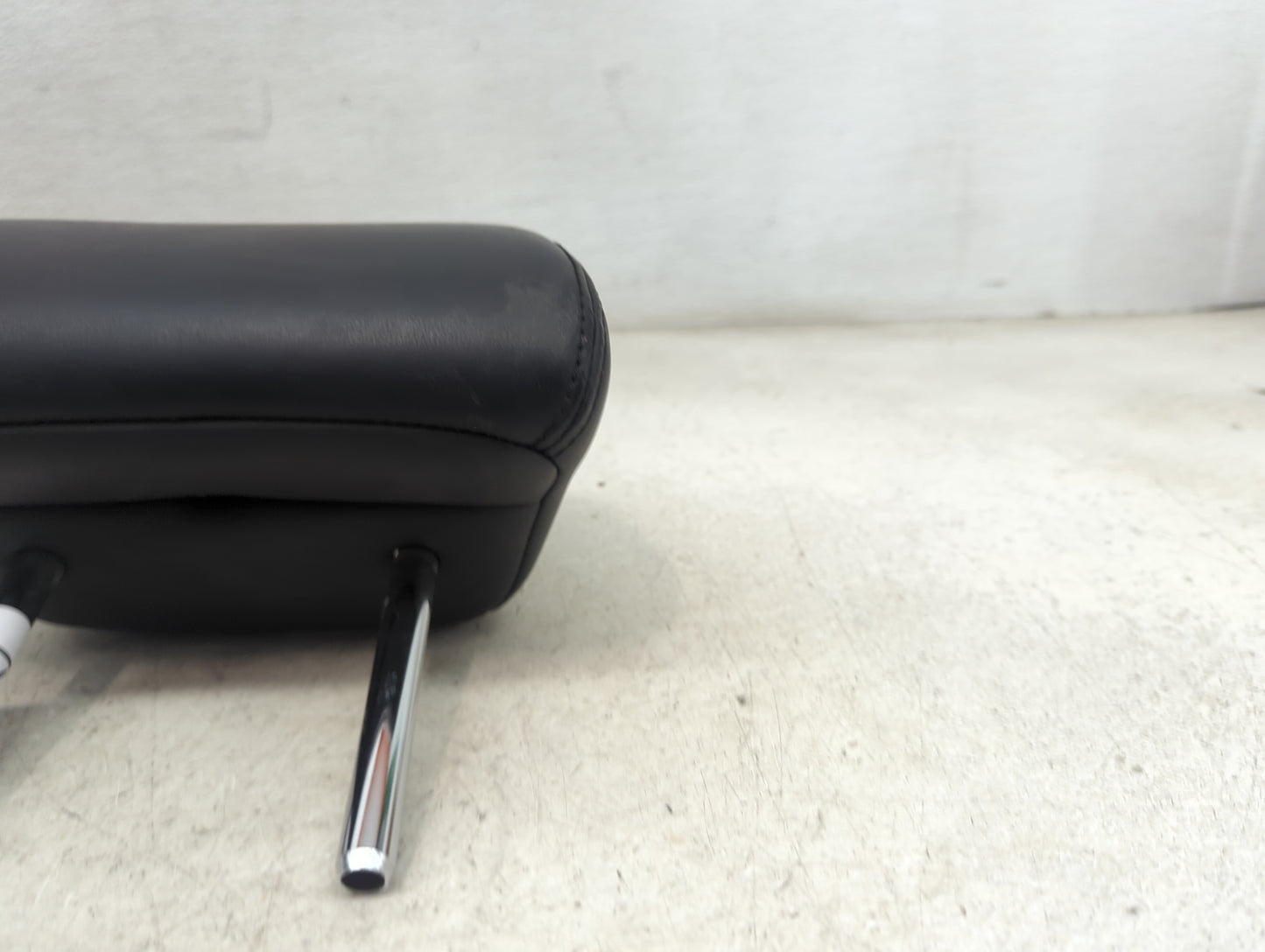 2014-2015 Infiniti Q50 Headrest Head Rest Rear Seat Fits Fits 2014 2015 OEM Used Auto Parts - Oemusedautoparts1.com