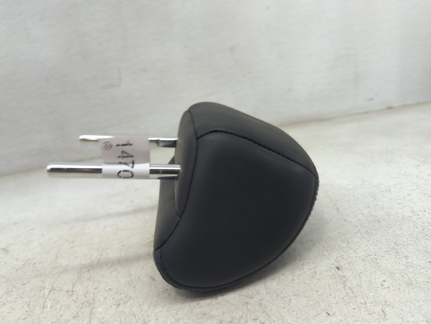 2014-2015 Infiniti Q50 Headrest Head Rest Rear Seat Fits Fits 2014 2015 OEM Used Auto Parts - Oemusedautoparts1.com