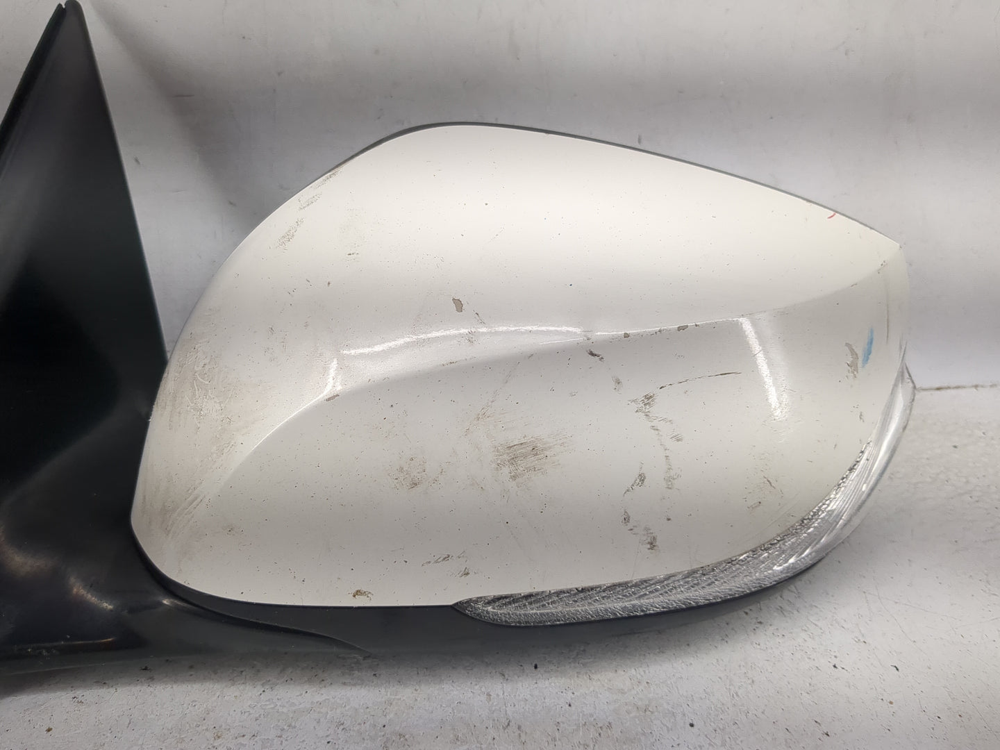 2014-2020 Infiniti Q50 Driver Side View Mirror - Left Door Mirror OEM Used - Oemusedautoparts1.com