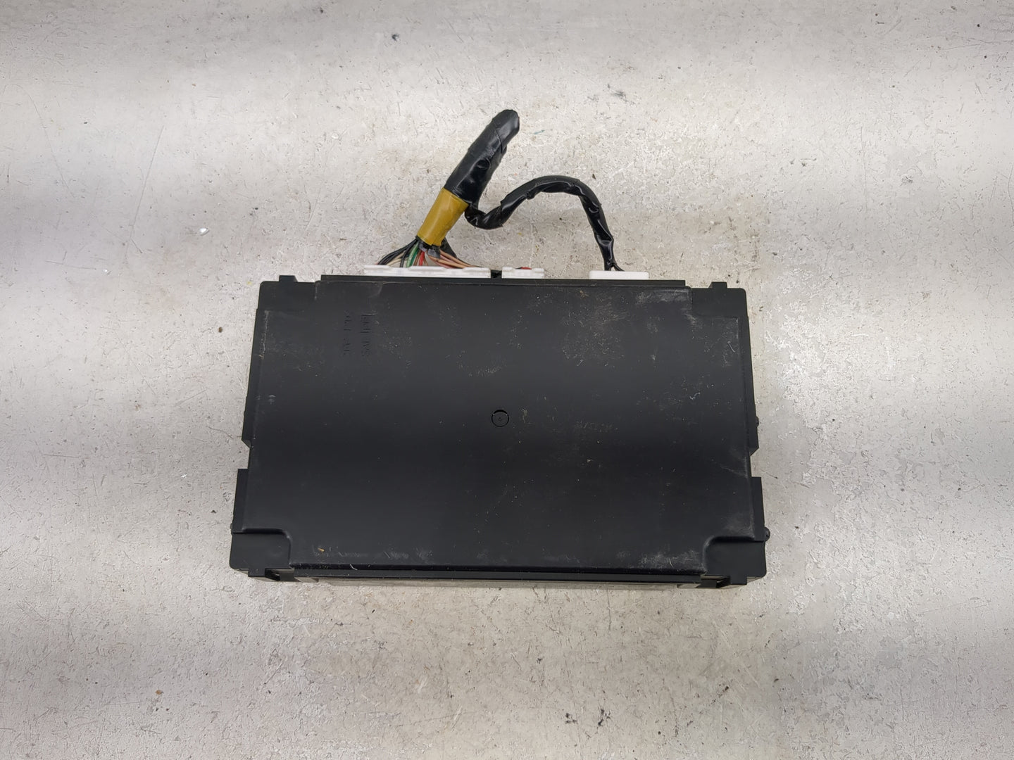 2014 Infiniti Q50 Body Control Module Bcm 27760 4hd0a|27760 4hd0a--t - Oemusedautoparts1.com