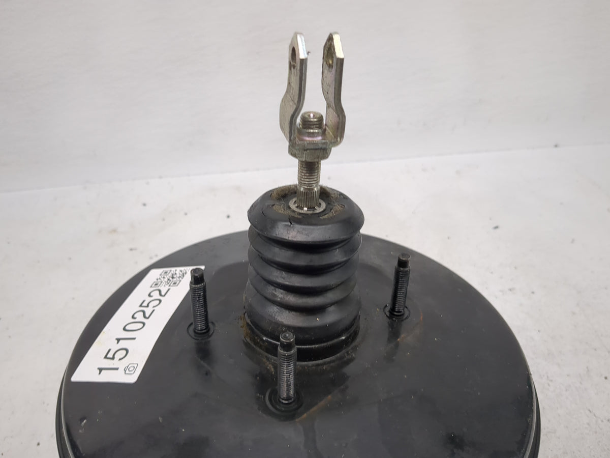 2014-2015 Infiniti Q50 Power Brake Booster Oem 1510252 - Oemusedautoparts1.com