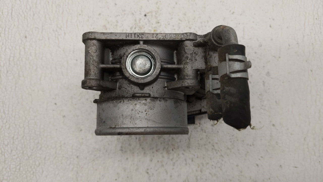 2014-2018 Infiniti Q50 Throttle Body P/N:526-01 RME75 Fits OEM Used Auto Parts - Oemusedautoparts1.com