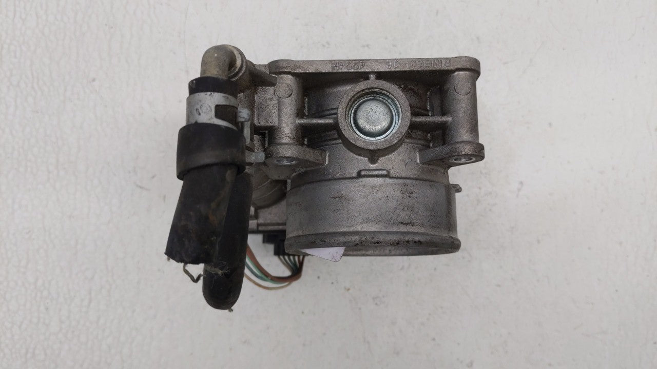 2014-2018 Infiniti Q50 Throttle Body P/N:RME60-12 526-02 Fits OEM Used Auto Parts - Oemusedautoparts1.com