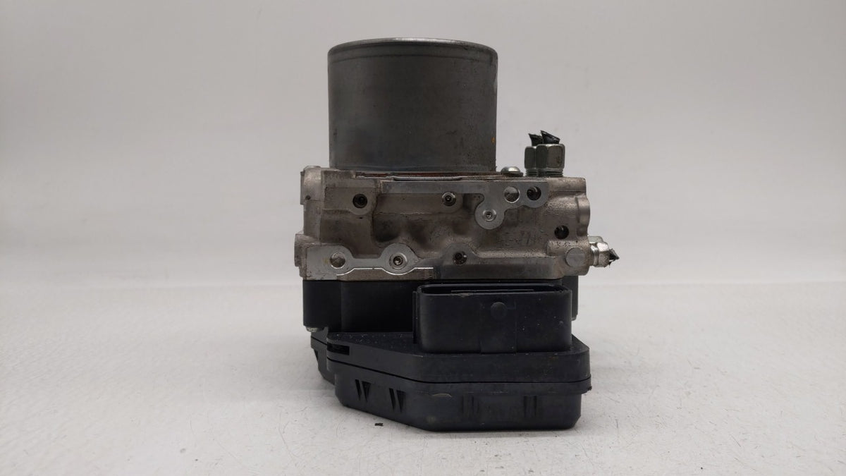 2014-2015 Infiniti Q50 Anti-Lock Brake ABS Pump Module Actuator OEM P/N:47660 4GB1A Fits Fits 2014 2015 OEM Used Auto Parts 